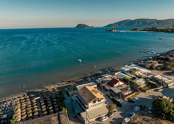 Horizon Apartments - Beachfront Luxury, By Zantewize